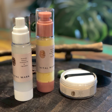 四季防曬３件組（花植水潤防曬露 50ml＋花植賦活防曬乳 50g＋花植潤色防曬蜜粉 20g）－菲你莫屬精選~四季防曬系列